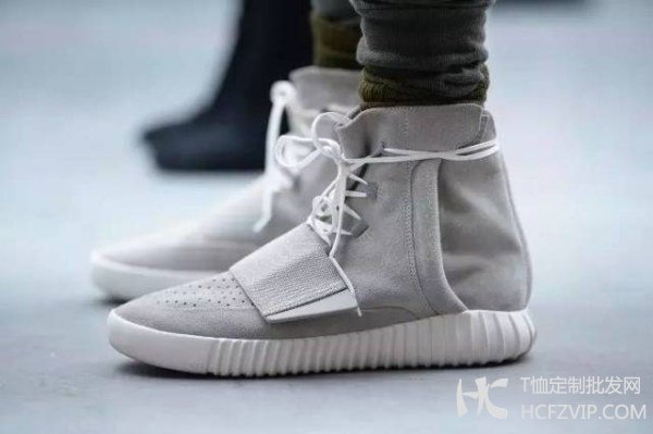 阿迪达斯要起诉所有抄袭Yeezy Boost的品牌